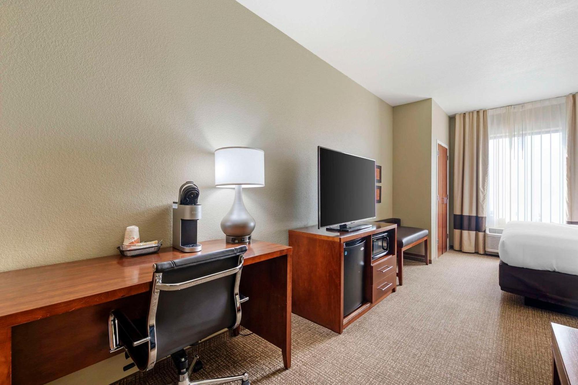 Comfort Inn & Suites Cheyenne Dış mekan fotoğraf