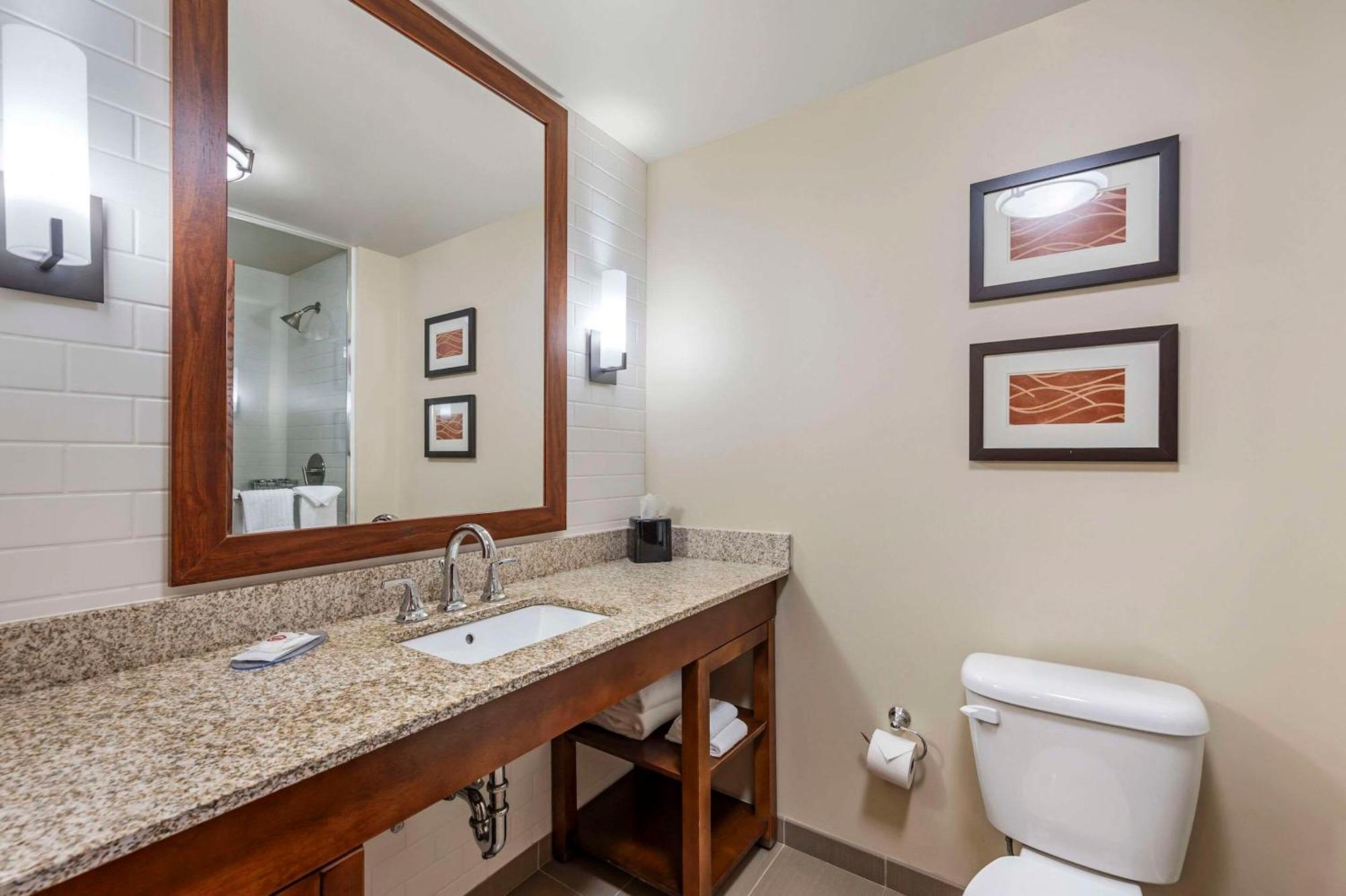 Comfort Inn & Suites Cheyenne Dış mekan fotoğraf